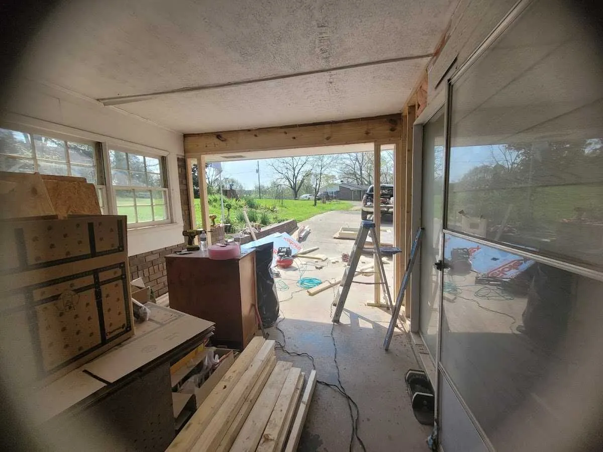 Air movers and dehumidifier for Water Mitigation Services in Sandy Springs